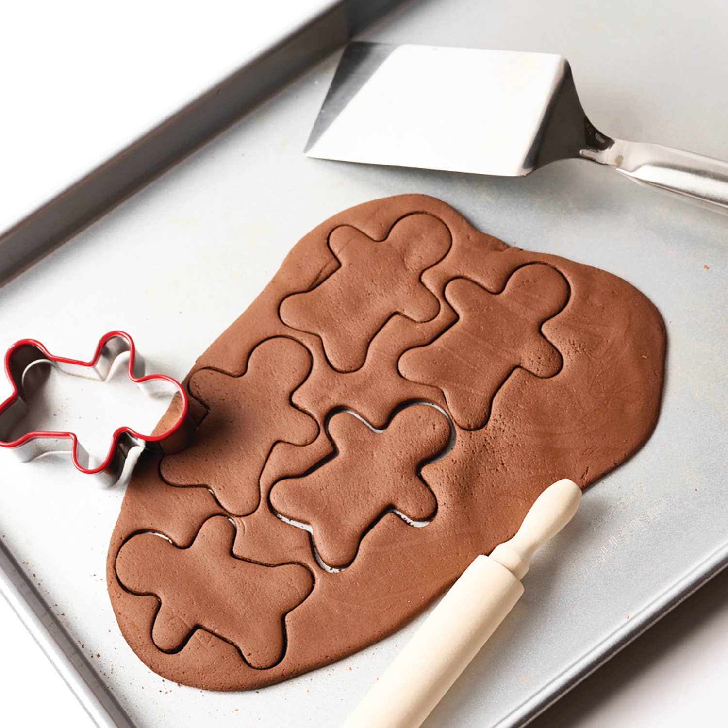 Gingerbread ornament kit - case